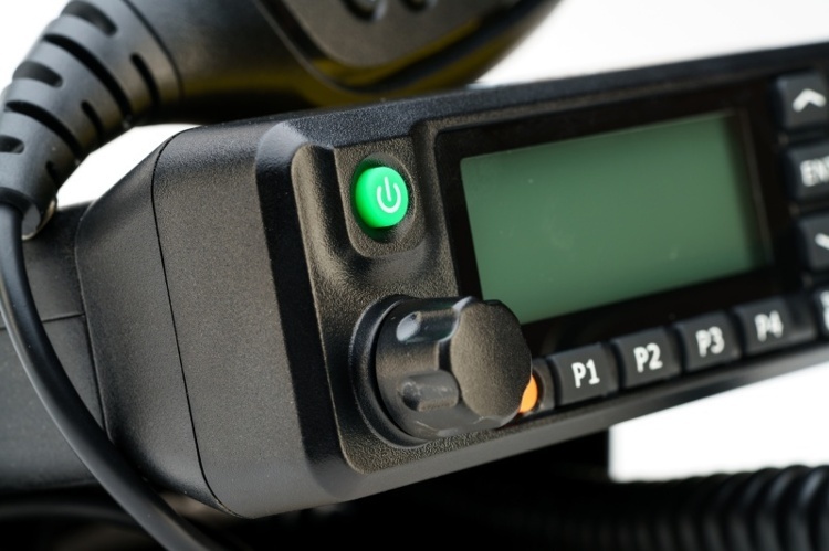 Автомобильная рация Аргут А-701 UHF